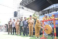 Pemkab Banjarnegara tutup tahun tanpa pesta kembang api. Sebagai gantinya, digelar Pasar Rakyat 2025 untuk dorong UMKM dan ekonomi lokal.