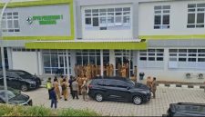 Bupati Banjarnegara, dr. Amalia Desiana, melakukan inspeksi mendadak (sidak) ke Puskesmas Wanayasa 1, Selasa (20/1/2026).