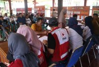 Sebanyak 218 KK korban longsor Situkung, Pandanarum, Banjarnegara menerima bantuan tunai tahap keempat senilai Rp109 juta. Dana bersumber dari donasi masyarakat yang dikelola PMI.