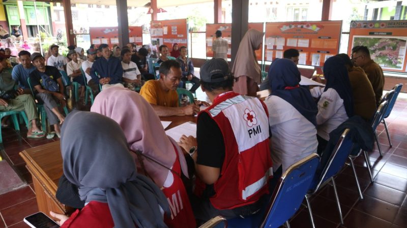 Sebanyak 218 KK korban longsor Situkung, Pandanarum, Banjarnegara menerima bantuan tunai tahap keempat senilai Rp109 juta. Dana bersumber dari donasi masyarakat yang dikelola PMI.