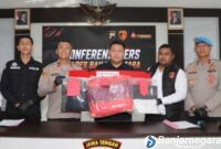 Polres Banjarnegara menggelar pers rilis kasus pencabulan terhadap santriwati.