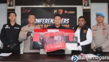 Polres Banjarnegara menggelar pers rilis kasus pencabulan terhadap santriwati.