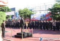 Polres Banjarnegara menggelar upacara peringatan Hari Bhayangkara ke-80 di halaman Mapolres Banjarnegara, Rabu (01/07/2026).