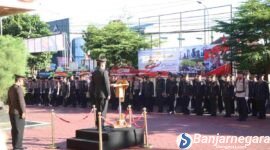 Polres Banjarnegara menggelar upacara peringatan Hari Bhayangkara ke-80 di halaman Mapolres Banjarnegara, Rabu (01/07/2026).